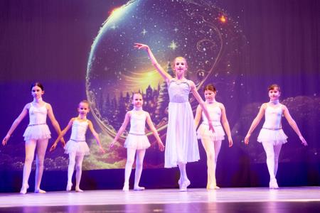 BALET HRESTAČ 16.12.2023 - Dežela snežink -3426